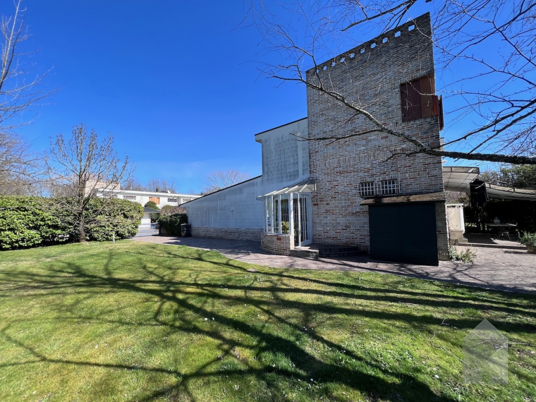 Villetta immersa nel verde 