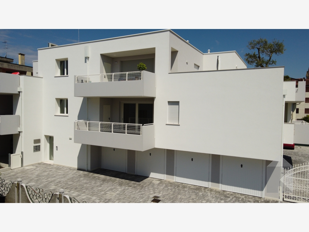 Appartamento nuovo ed elegante nel condominio Villa Giotto
