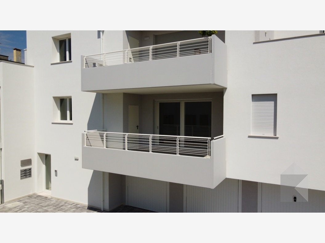 Appartamento nuovo ed elegante nel condominio Villa Giotto