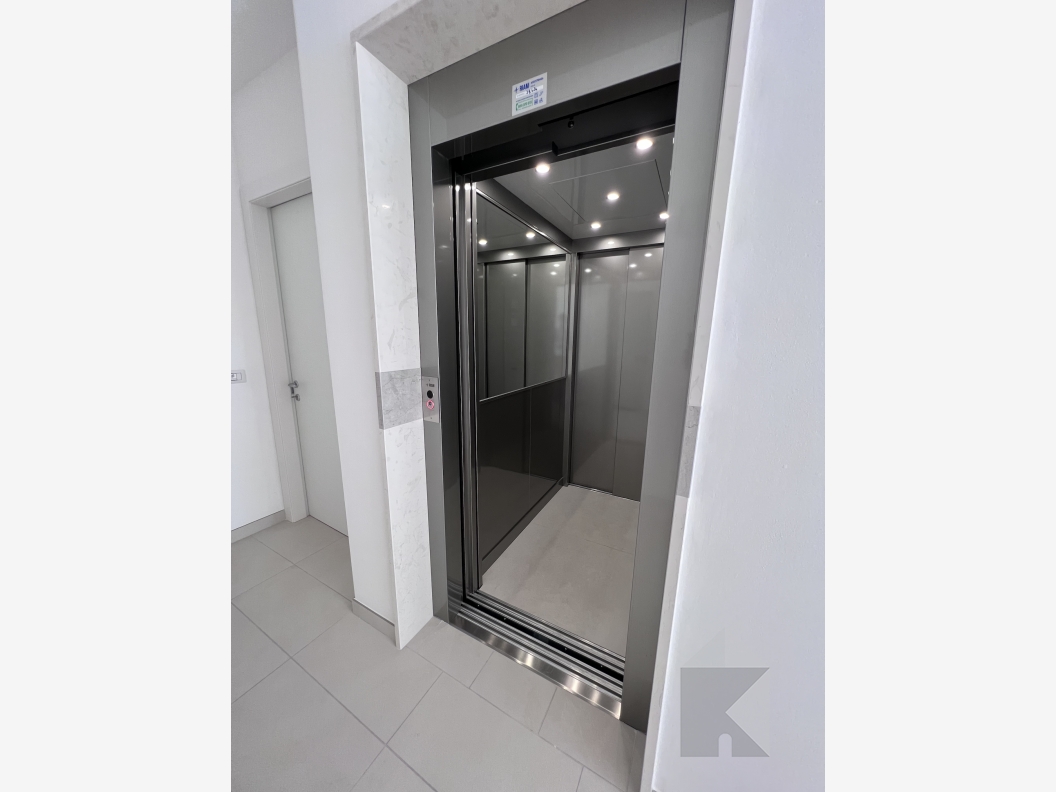 Appartamento nuovo ed elegante nel condominio Villa Giotto