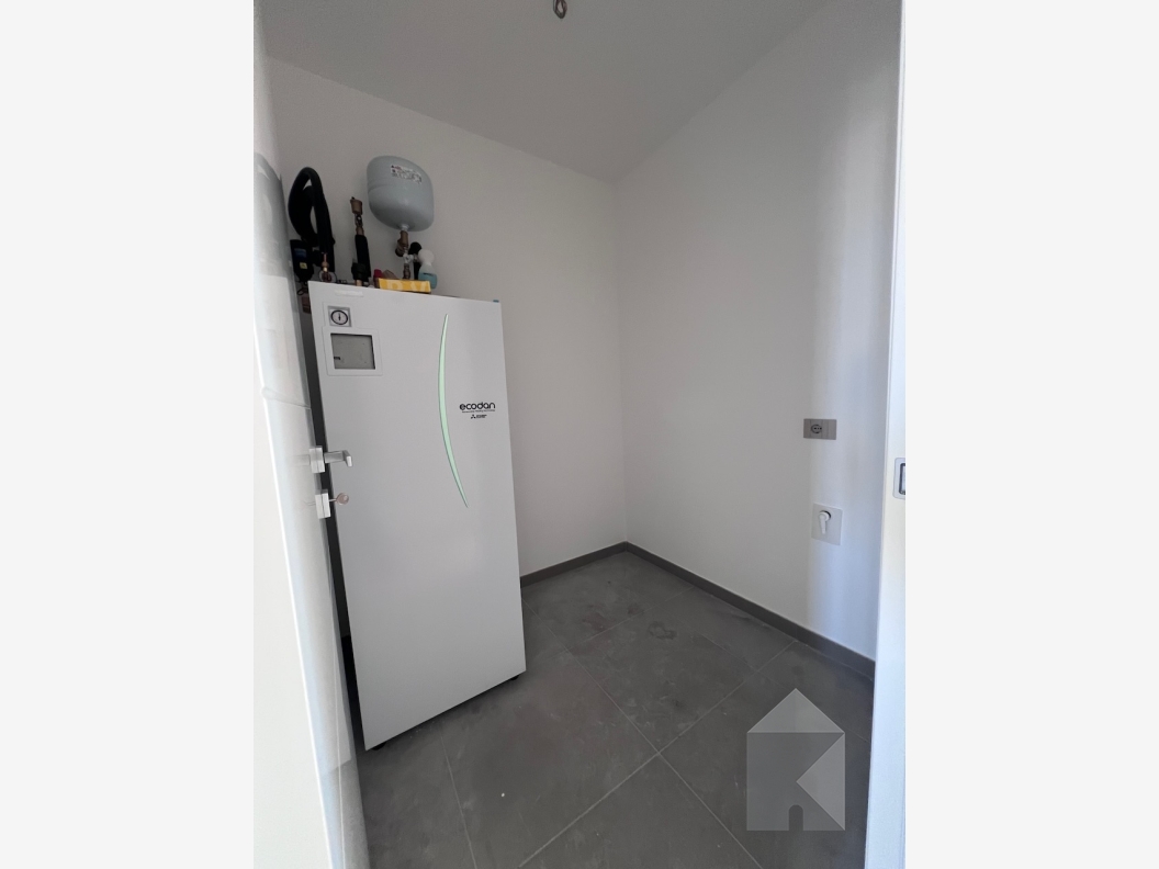 Giardino Marconi - Esclusivo 3 camere di testa al Quarto Piano (A4.4)