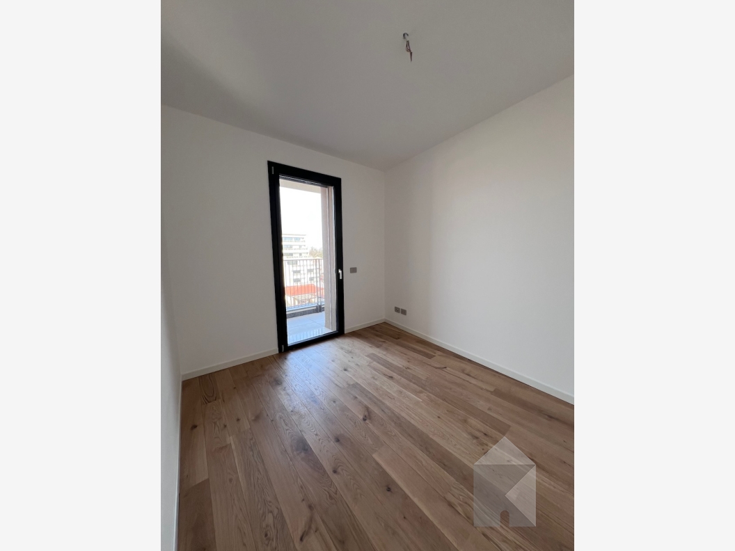 Giardino Marconi - Esclusivo 3 camere di testa al Quarto Piano (A4.4)