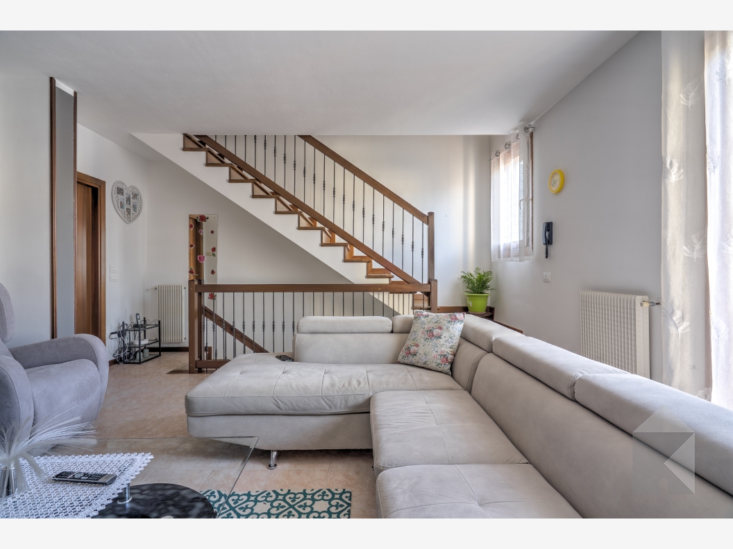 Spaziosa villetta centrale a Mussetta