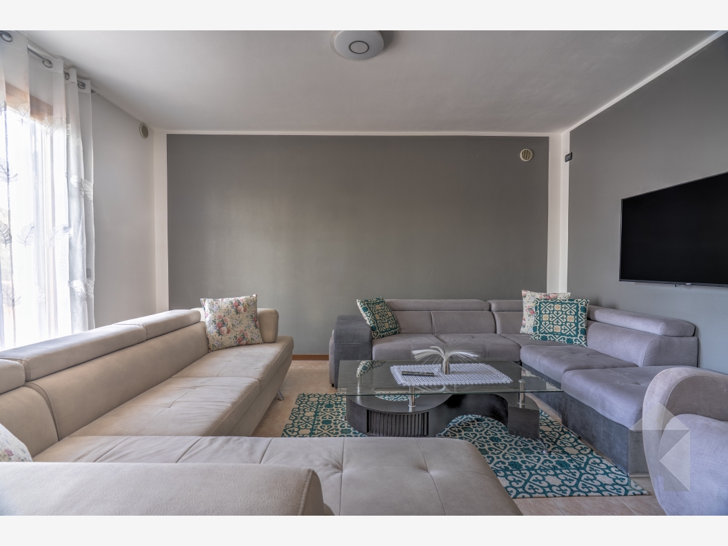 Spaziosa villetta centrale a Mussetta