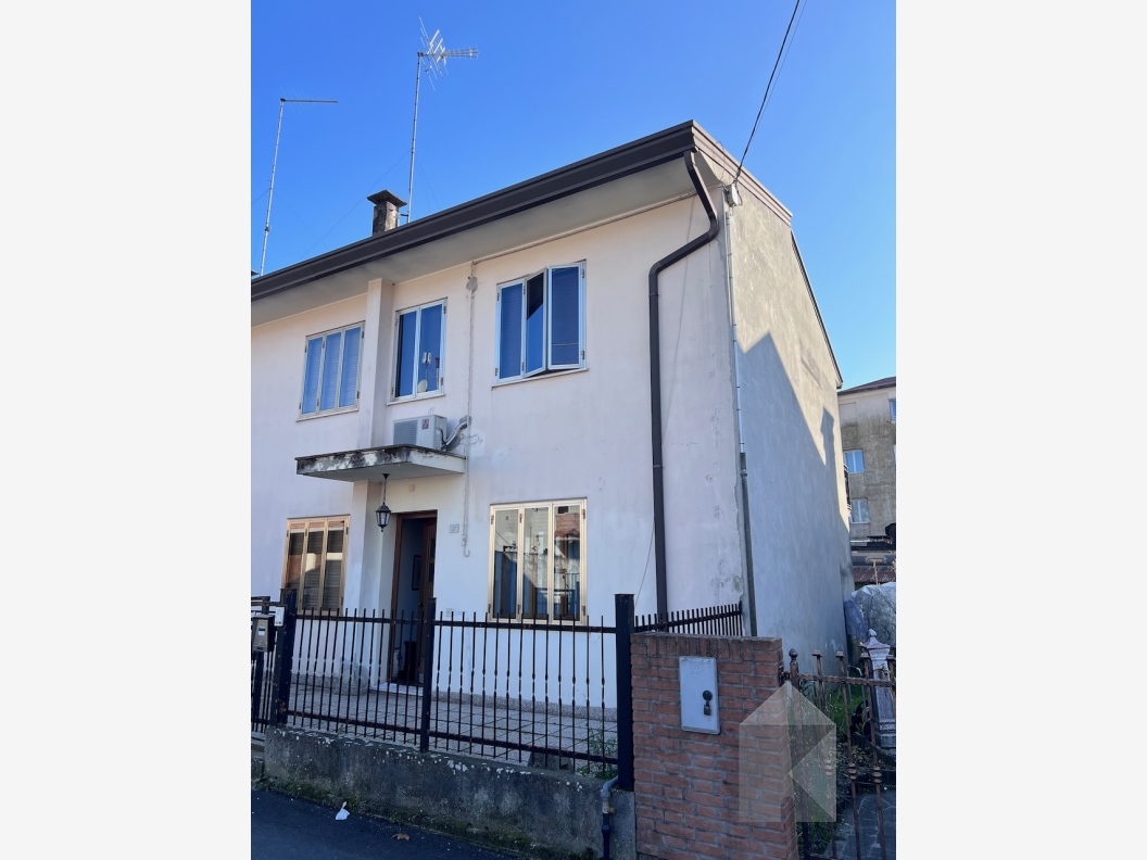 Villetta in zona centrale